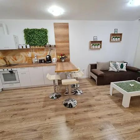 Apartment Little Treasure By The Sea Pomorie